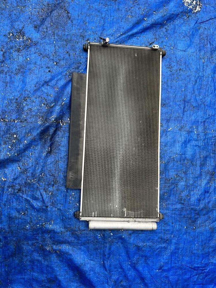Радиатор кондиционера Хонда Фит в Туле 240686