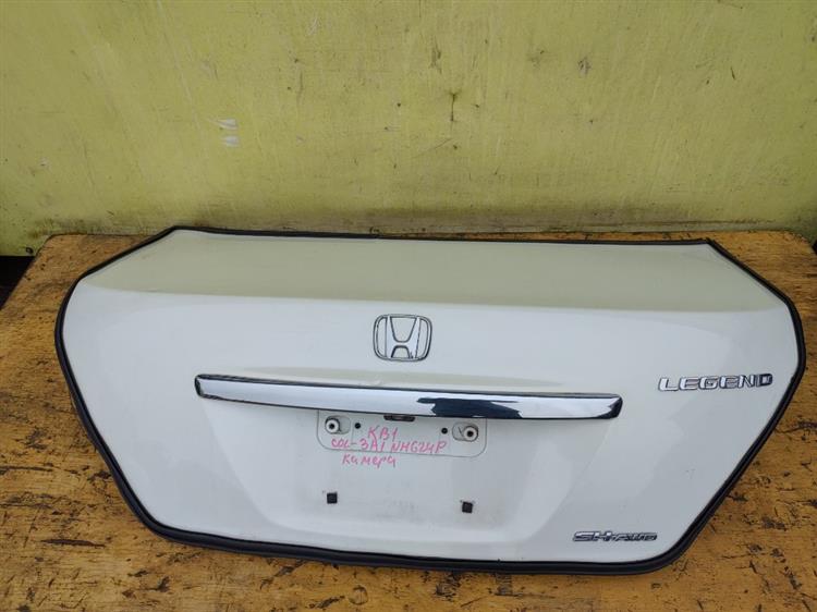 Крышка багажника Хонда Легенд в Туле 44600